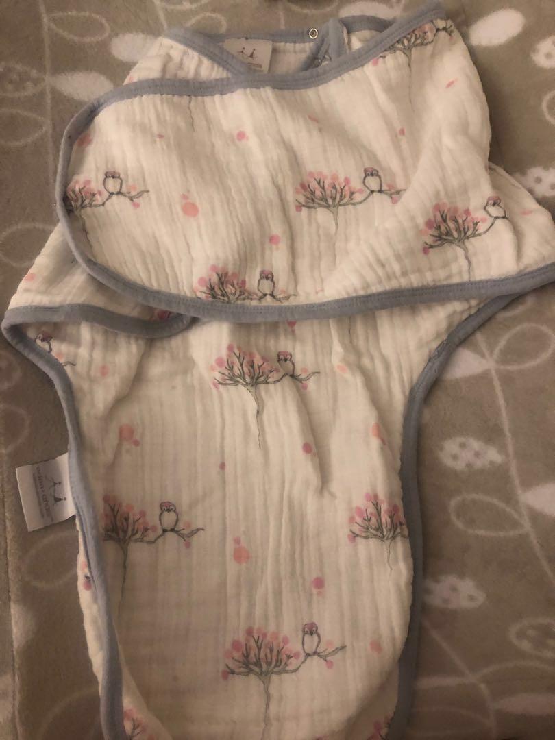 Reduced Aden By Aden Anais Easy Swaddle Wearable Baby Wrap 100 Cotton Muslin Owl L 3 6 Months Babies Kids Babies Apparel On Carousell Helps reduce the risk of overheating. carousell