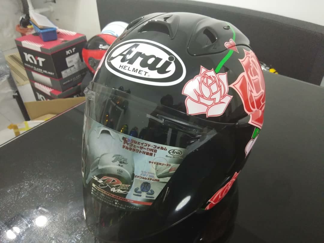 Arai rose top
