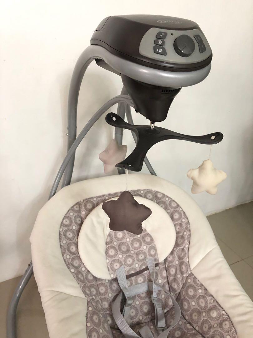automatic cradle rocker