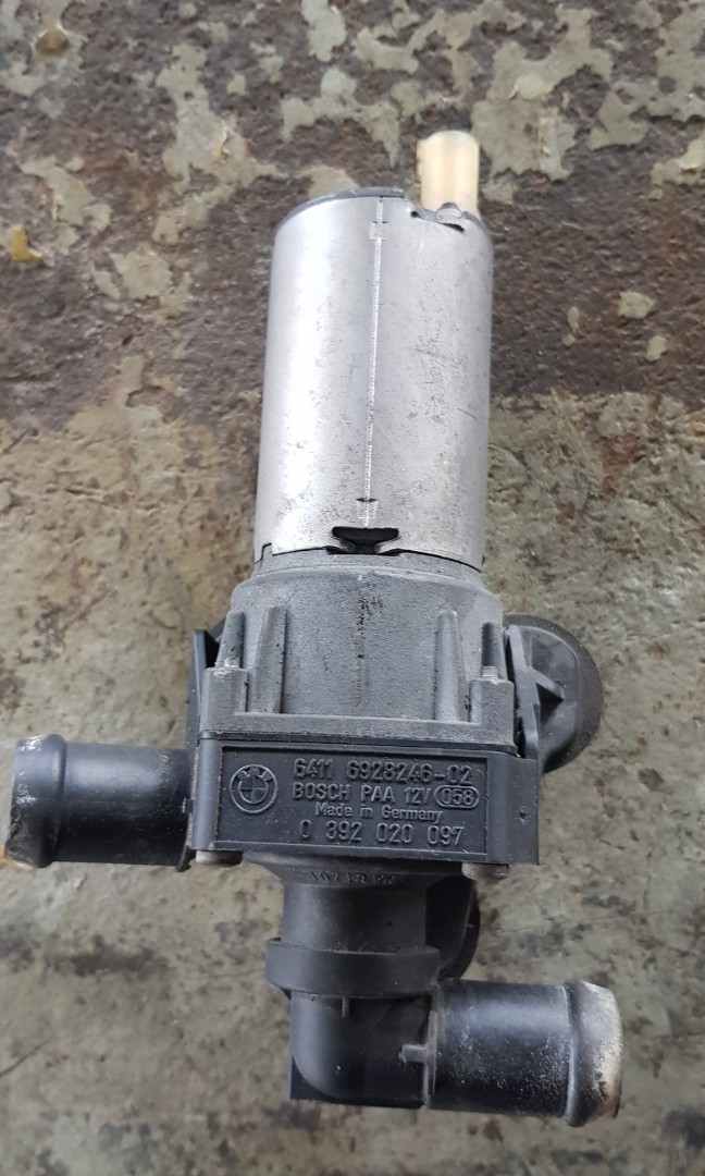 BMW E90 320i N46 Additional water pump, Auto Accessories on Carousell
