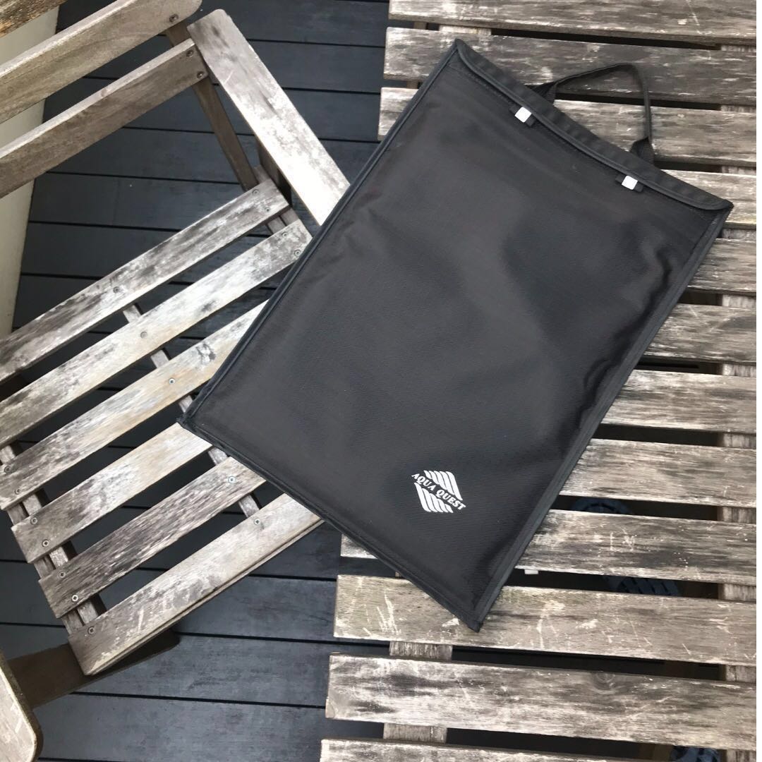 Aqua quest storm deals waterproof laptop sleeve
