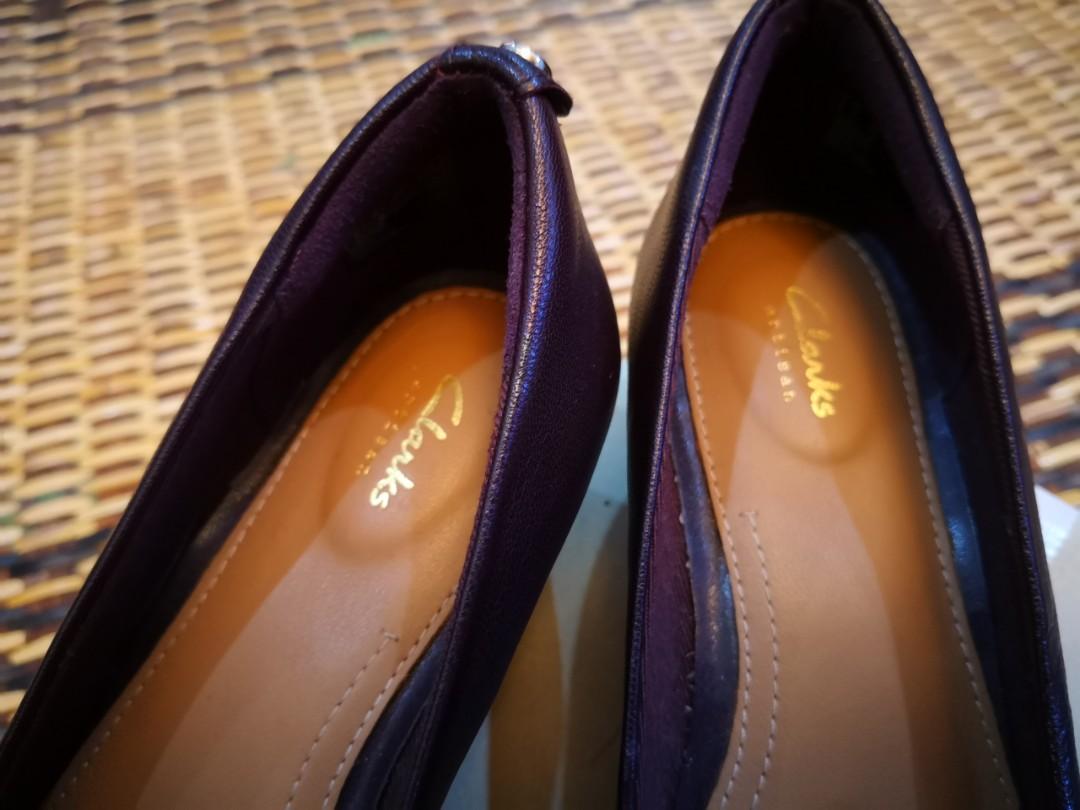 Clarks shoes womens purple 2025