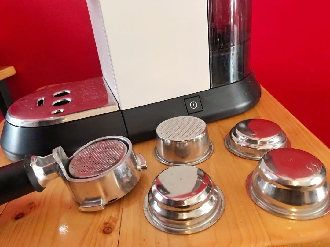 Coffee Machine Delonghi Dedica Reviewsnap Glassdoor Salary : Best Delonghi Coffee Maker 2021 Dedica Ec860 Ec685 Or Ec221 - Maybe you would like to learn more about one of these?
