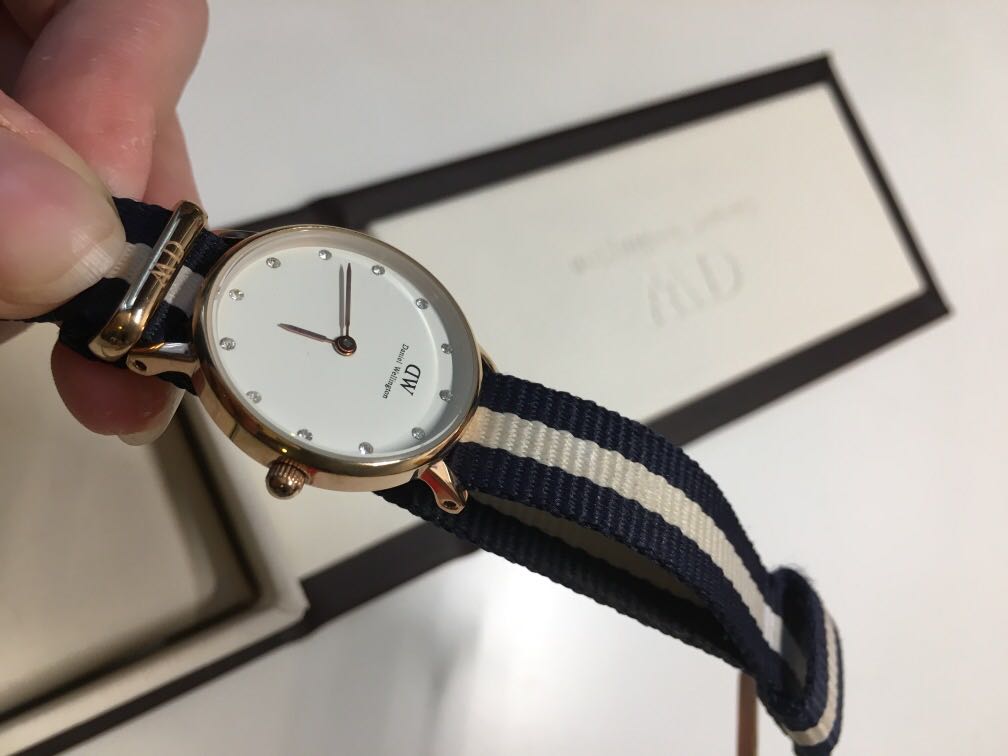 Daniel Wellington classy women 26mm Glasgow 0908DW Mobile Phones
