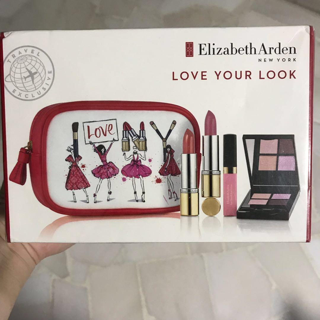 elizabeth arden lipstick set