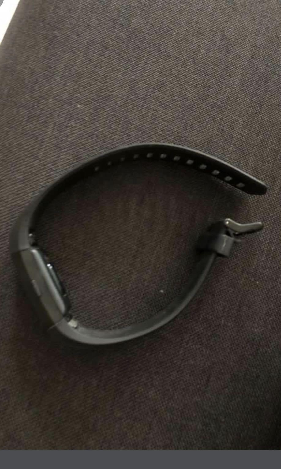Fitbit Charge 2 (Category: Chargers) located in Calamba. Submitted by mmsibshoppe (Listing ID 233491310, Image 2). Description: EUC NO FLAWS M-L size Bought in singapore .