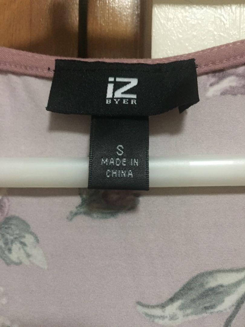 Floral Wrap Dress (Category: Dresses) located in Quezon City. Submitted by laureenalpha (Listing ID 233468940, Image 2). Description: .