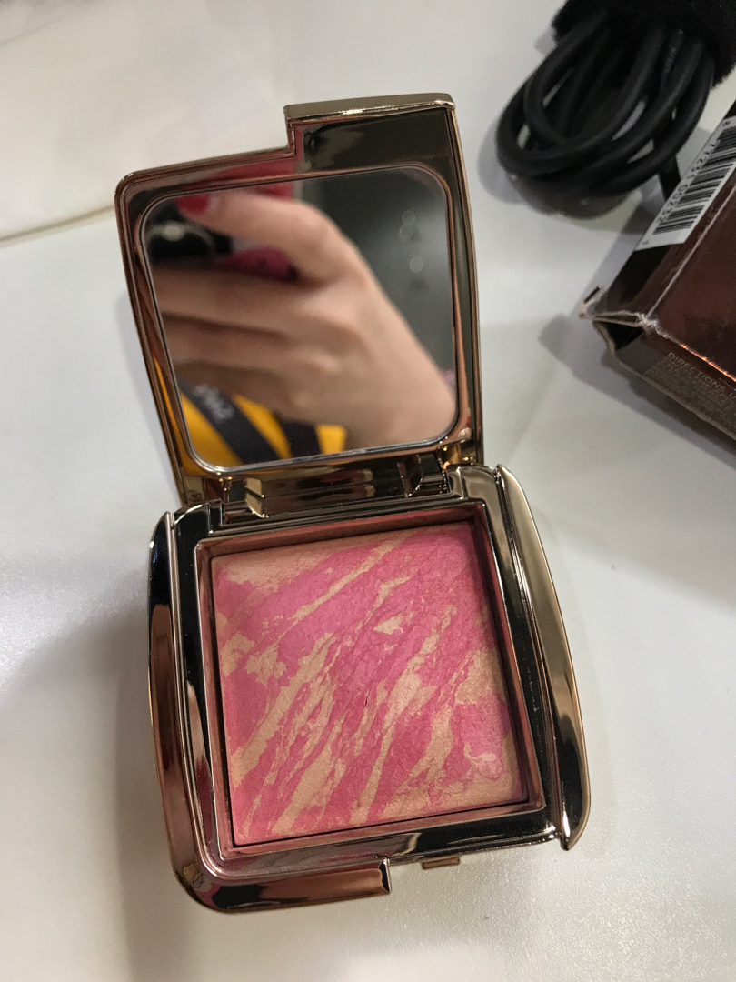 Hourglass ambient lighting blush luminous flush, Beauty & Personal