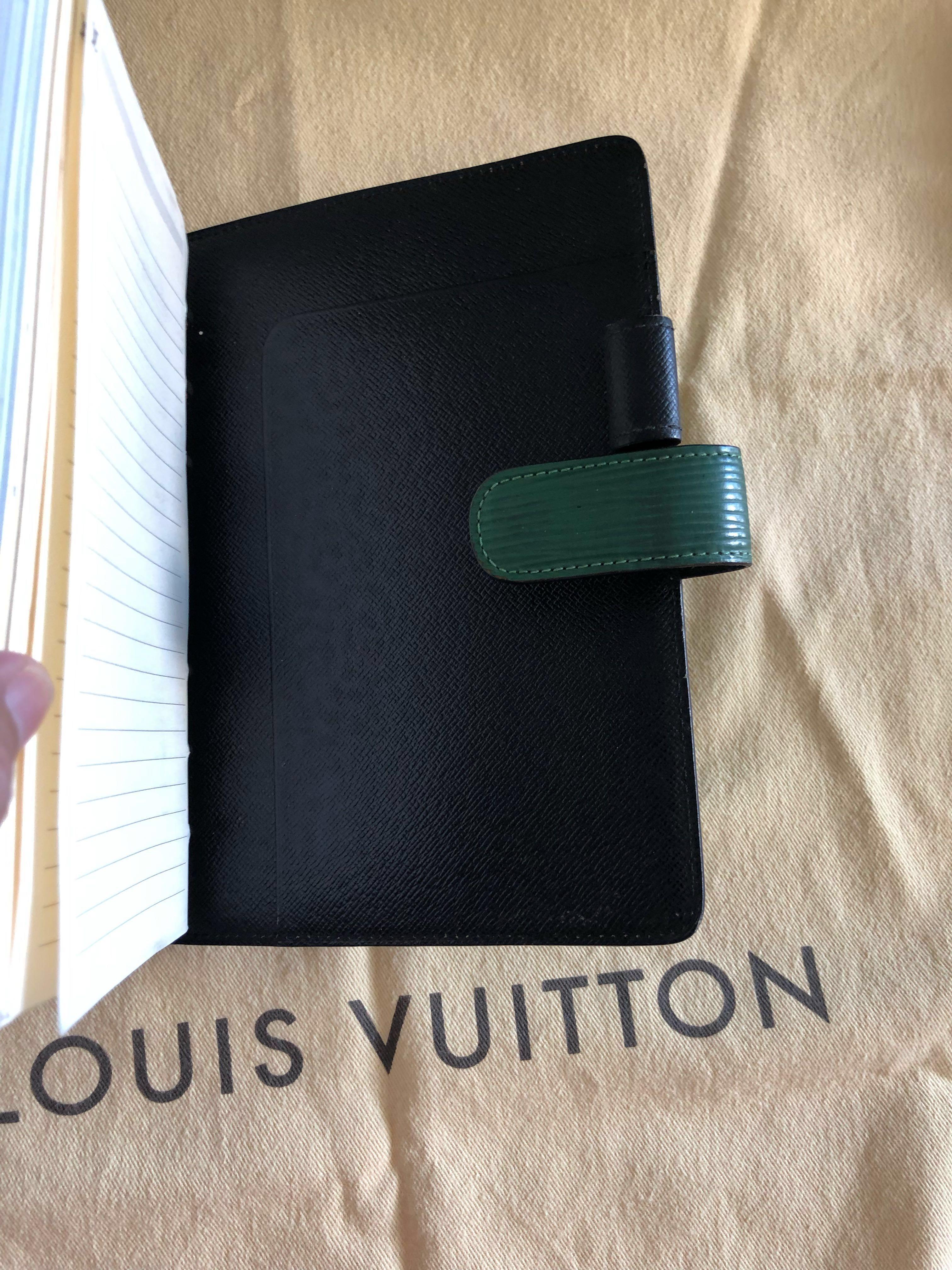 Louis Vuitton Medium RIng Agenda - Ven Beauty Concept