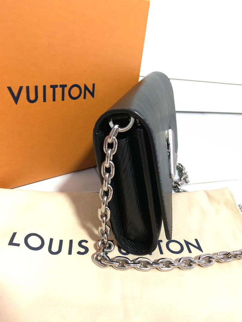 Louis Vuitton Suede Calfskin Wild Leopard Print Twist Chain Wallet  (SHF-640zA2)