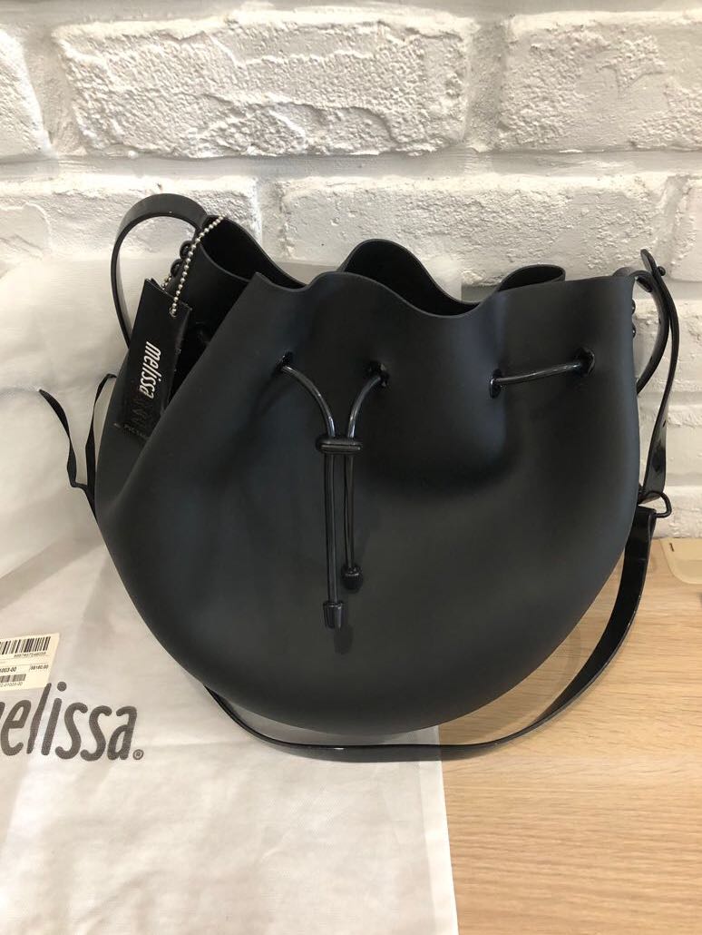 Melissa Sac Bag bucket bag Almost brand new Women s Fashion