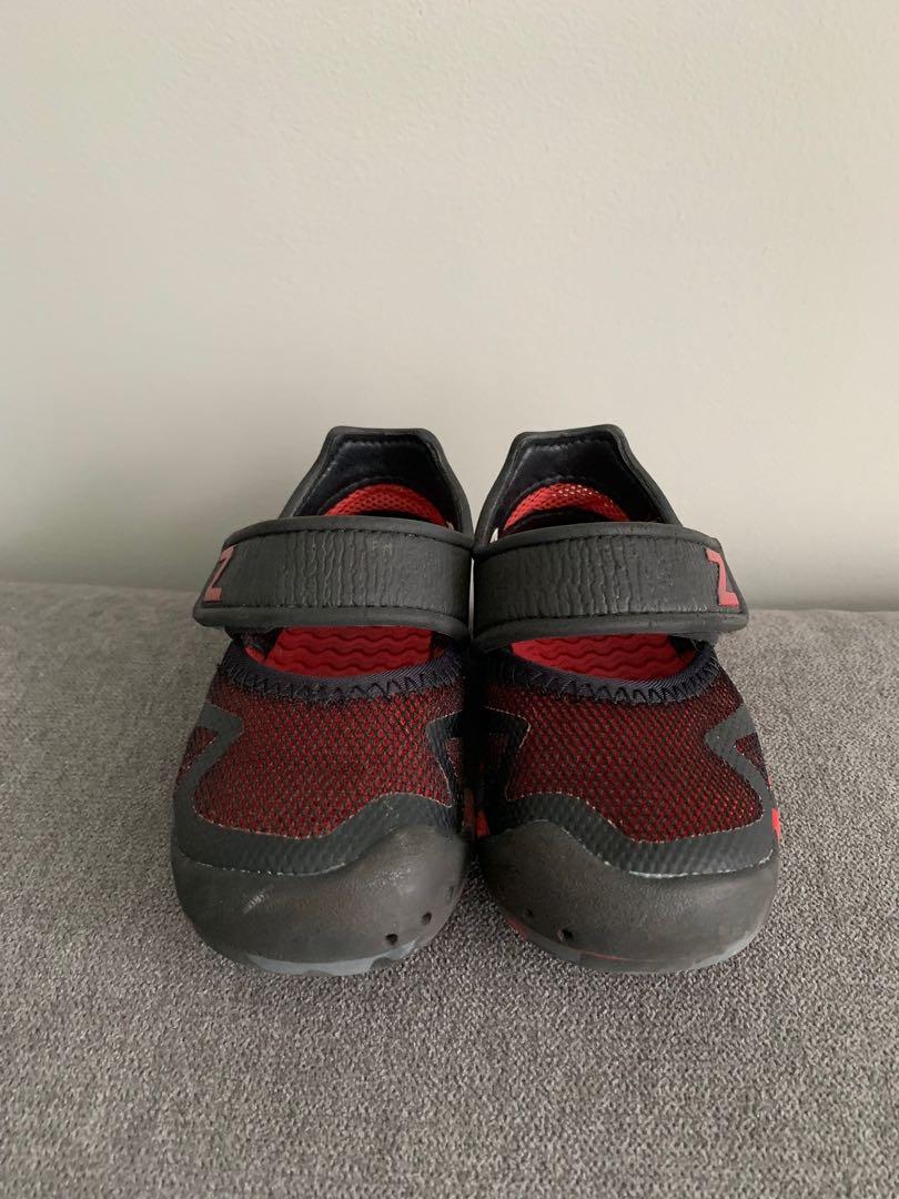 new balance baby shoes size 5