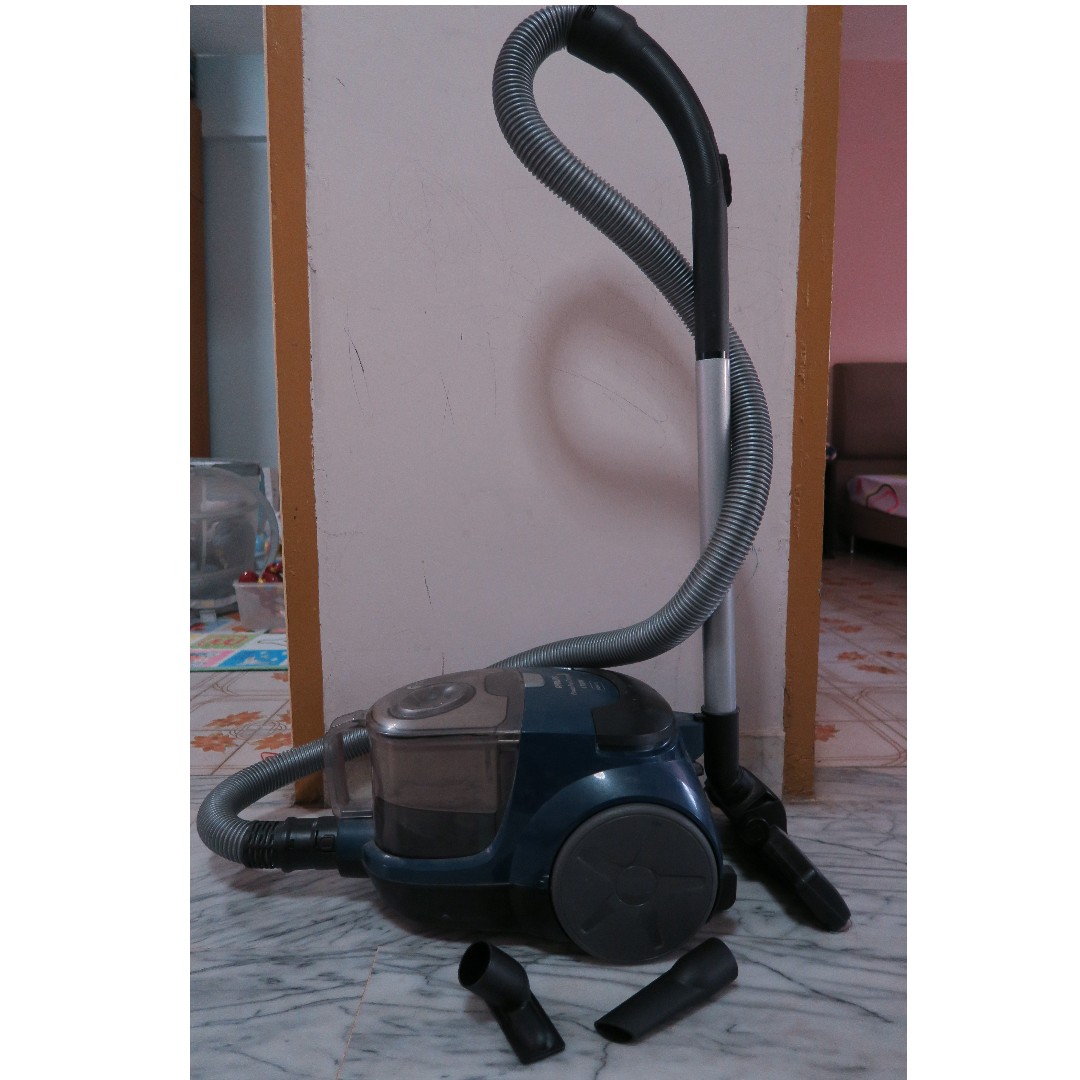 Philips PowerPro Compact Bagless Vacuum Cleaner 1700W, TV & Home ...