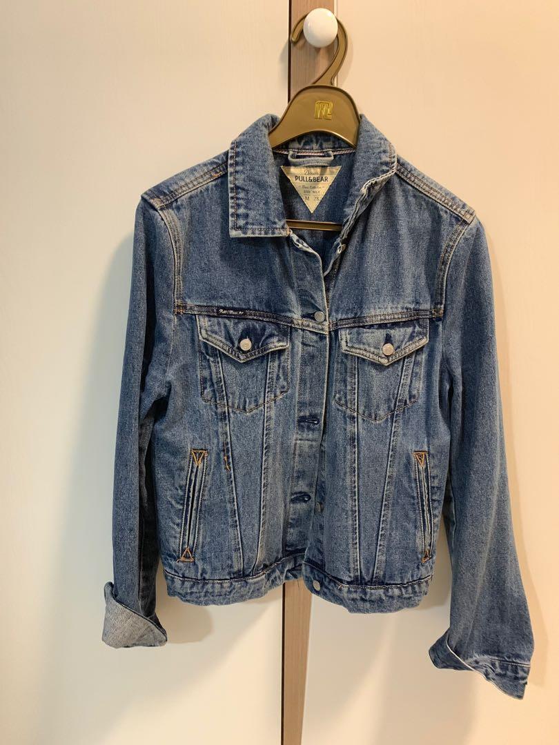 jaket levis pull and bear