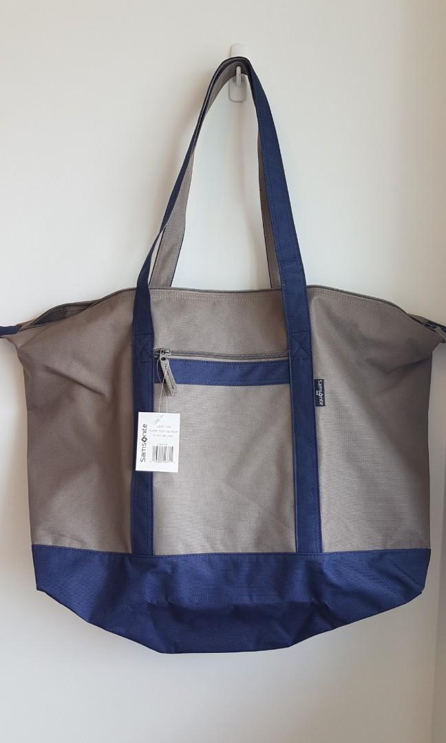 Sansonite Yacht Tote Travel Bag Casual Berry or Gray/Navy