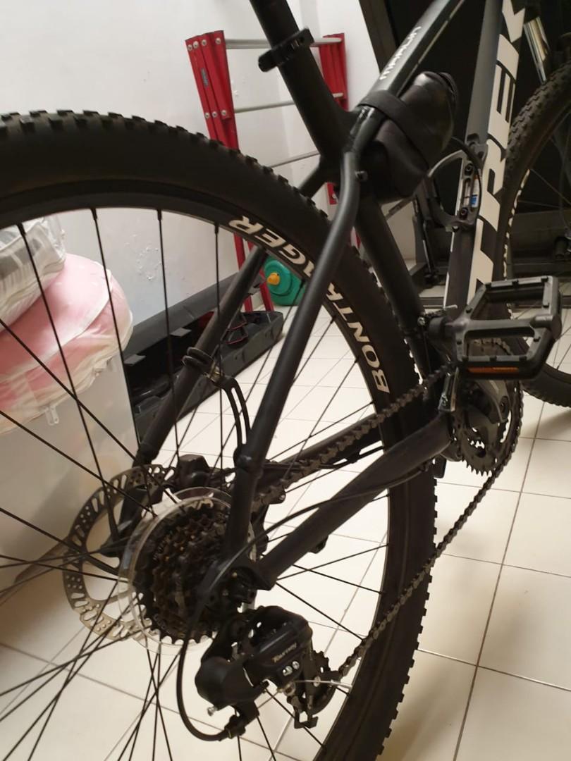 Sepeda MTB Trek Marlin 5 Mulus Jarang Pakai, Olah Raga, Sepeda di Carousell