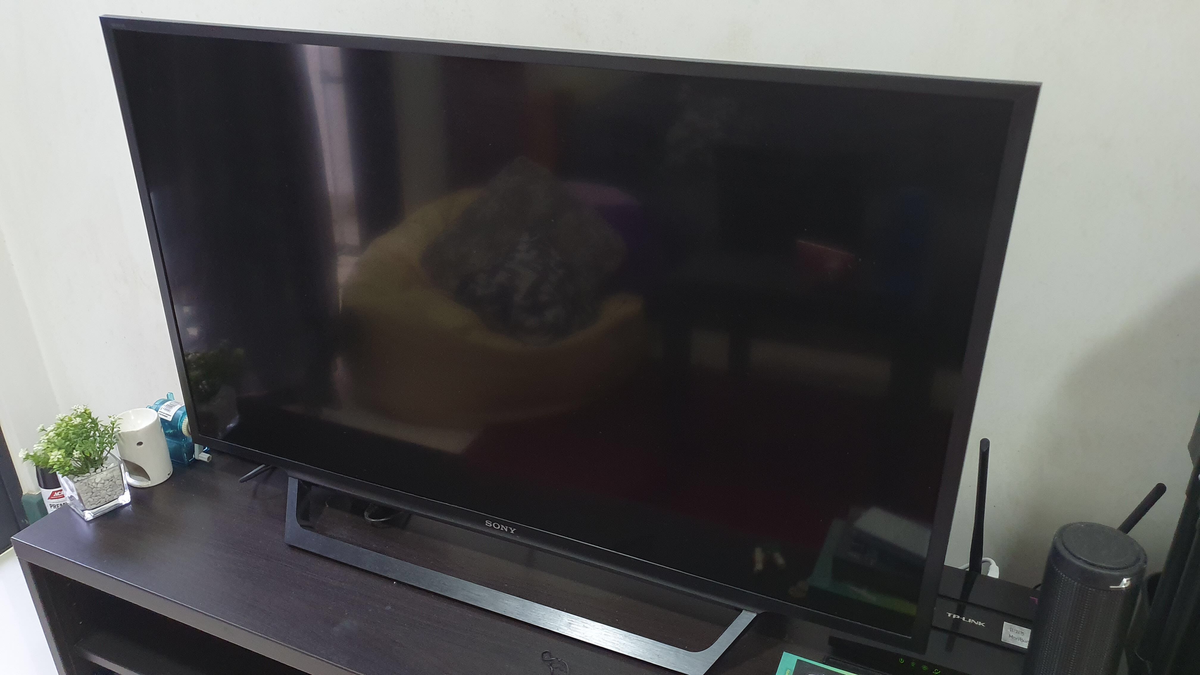 Sony Bravia 40” Smart TV, TV & Home Appliances, TV & Entertainment, TV ...