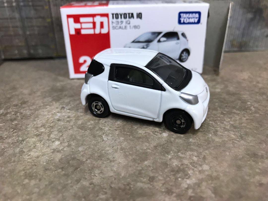 Tomy Tomica 28 Toyota Iq 玩具 遊戲類 玩具 Carousell