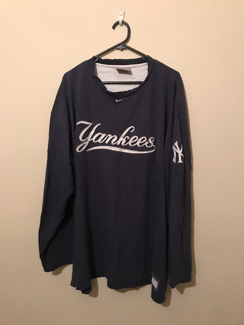 nike yankees long sleeve shirt