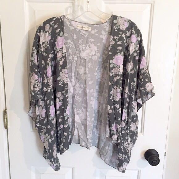 Abercrombie deals kimono cardigan