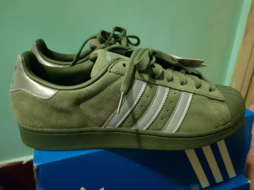 Adidas superstar store army green
