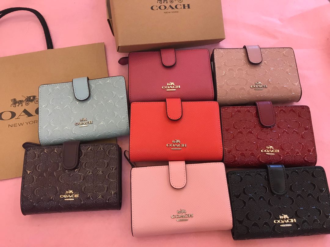 Authentic Coach women short medium purse