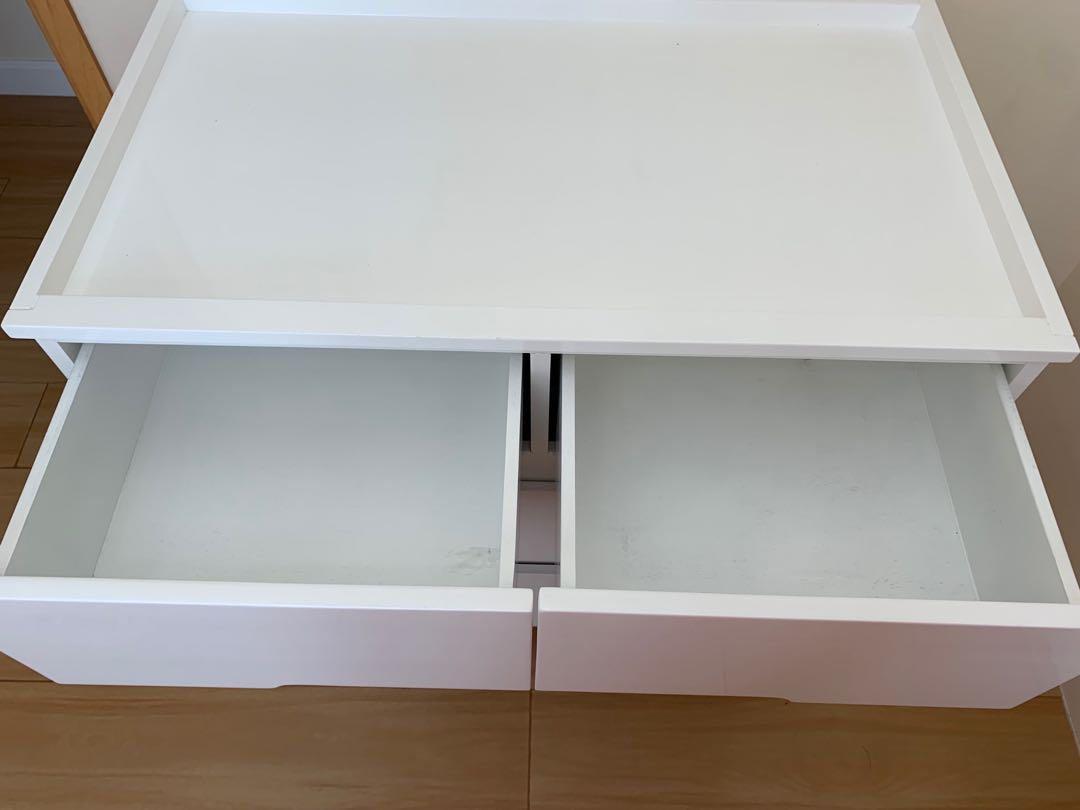 Bloom changing table online