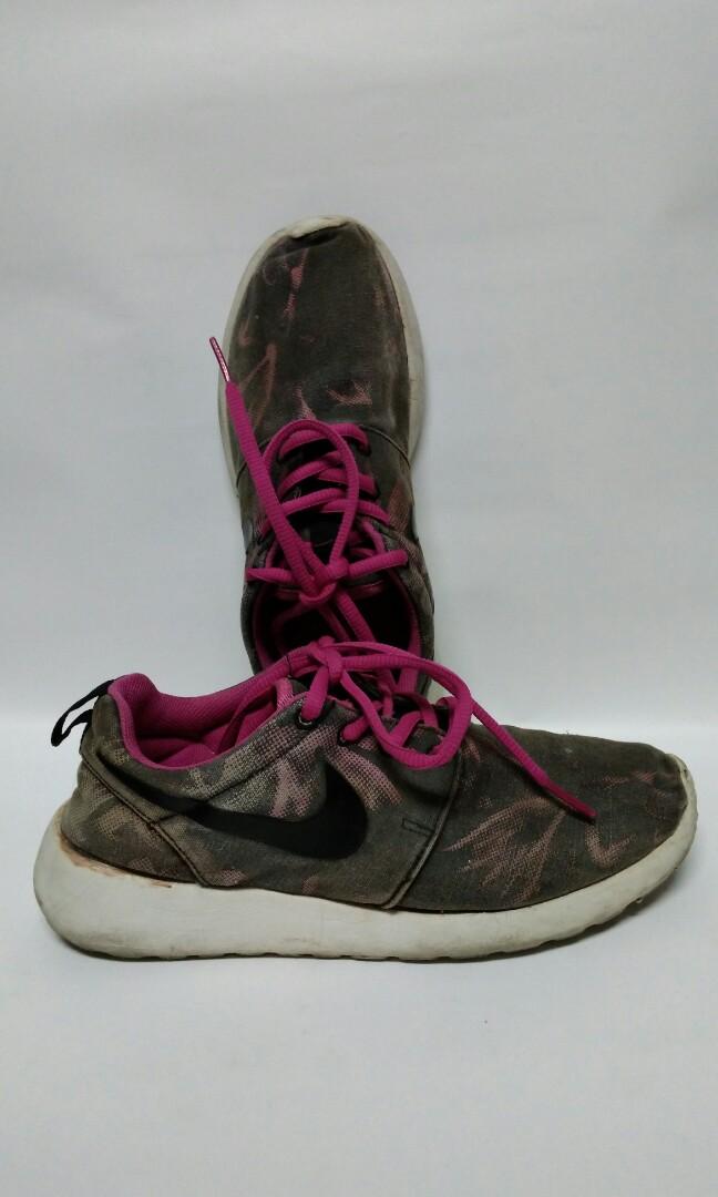 TURUN HARGA Nike Roshe Run Black Pink Original Size 38 Jual Apa