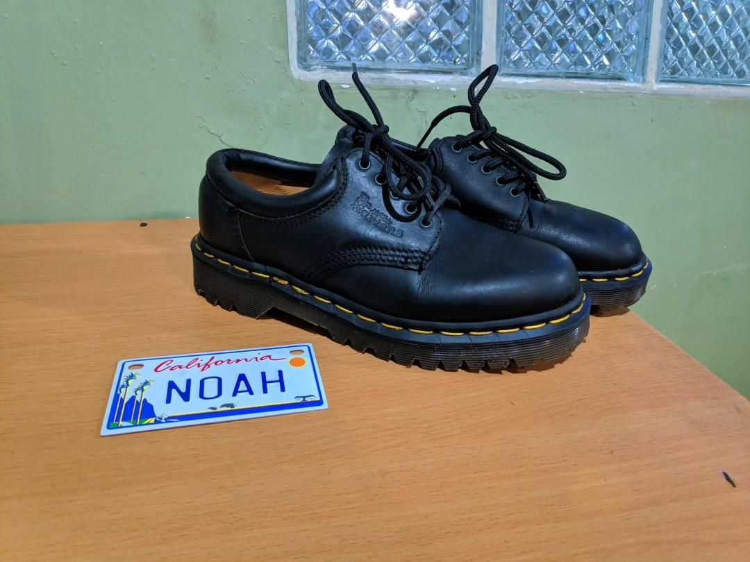 dr martens 8053