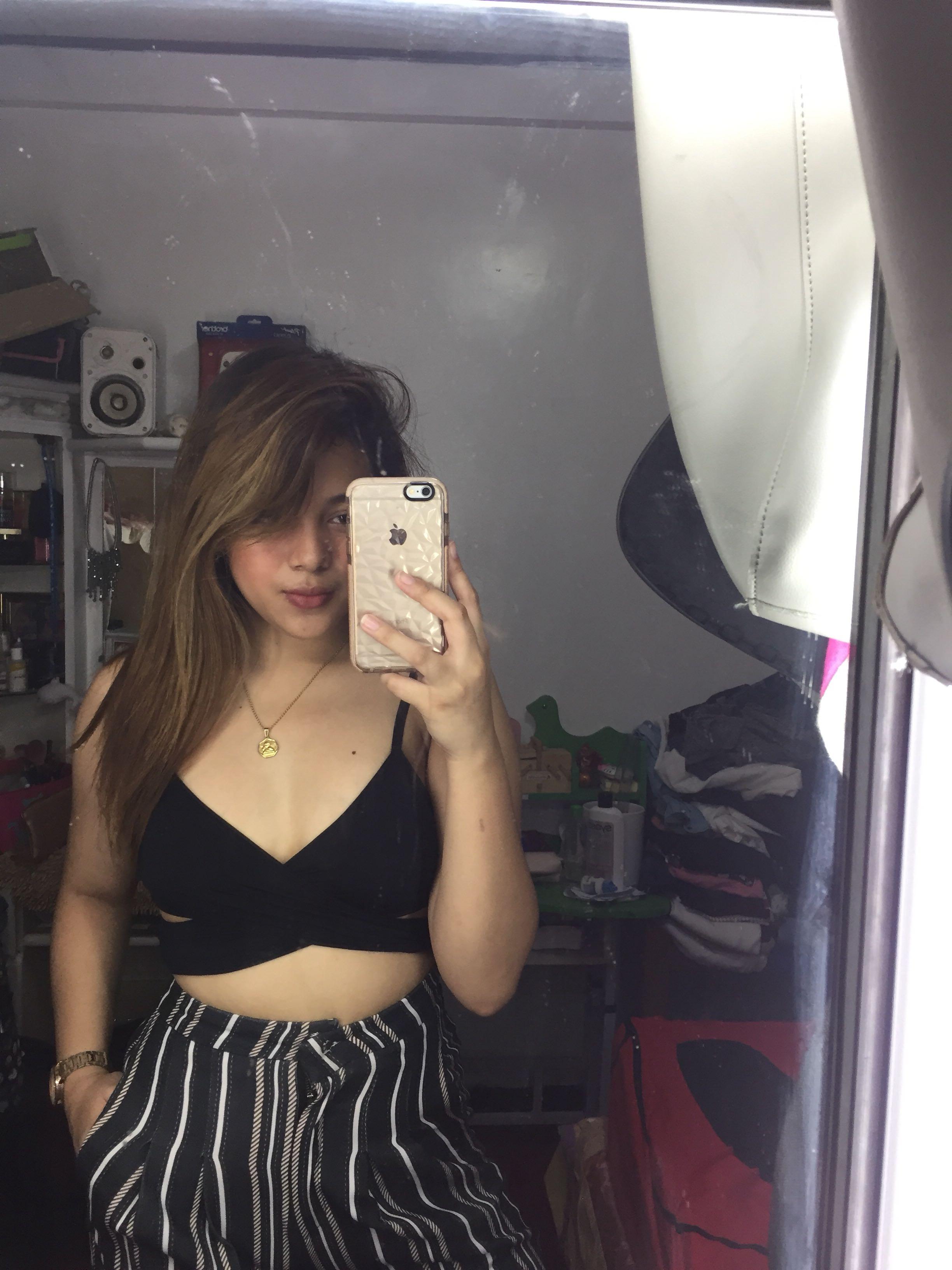 F21 bralette (Category: Sleeveless) located in Las Pinas. Submitted by _audi (Listing ID 233587464, Image 1). Description: .