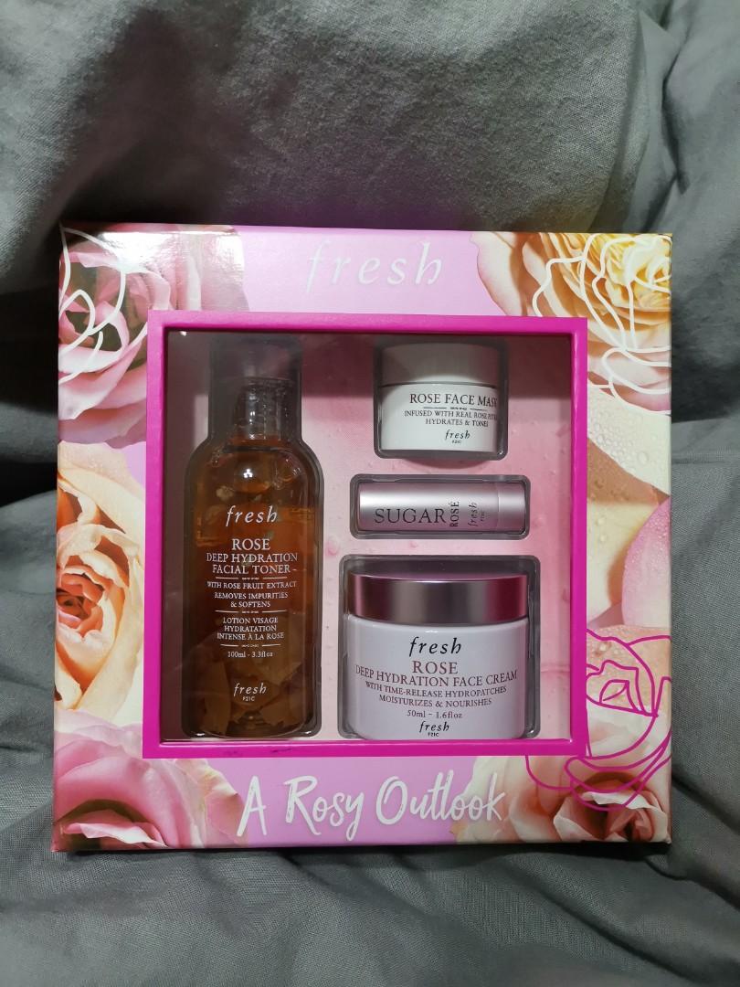 rose skincare set
