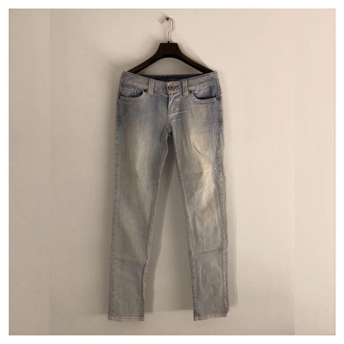 Size 27 store jeans in aus
