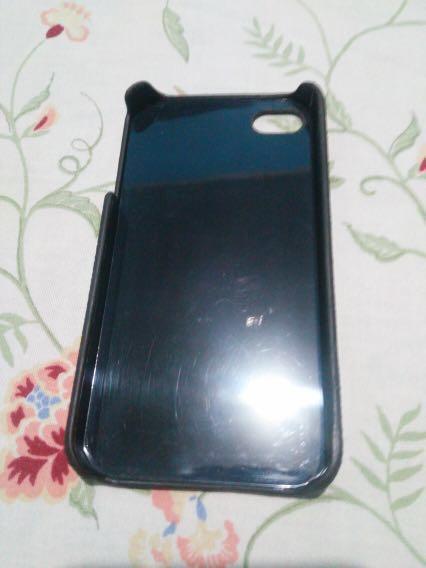 iPhone 4/4s Protective Case (Category: Cases & Sleeves) located in Quezon City. Submitted by yingthrift.ph (Listing ID 193987170, Image 3). Description: - Compatible for iPhone 4/4s - Louis Vuitton design - Brown color - With casing/box - Stated price is the LAST PRICE..