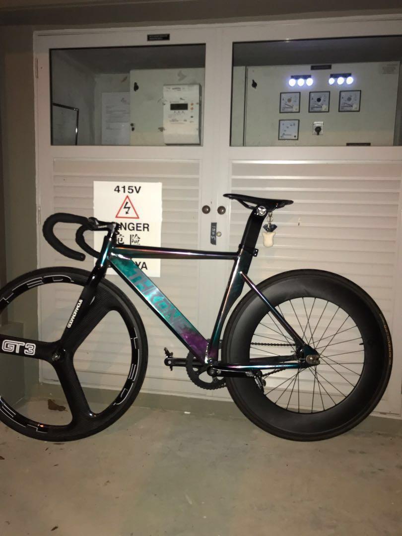 throne track lord neo chrome