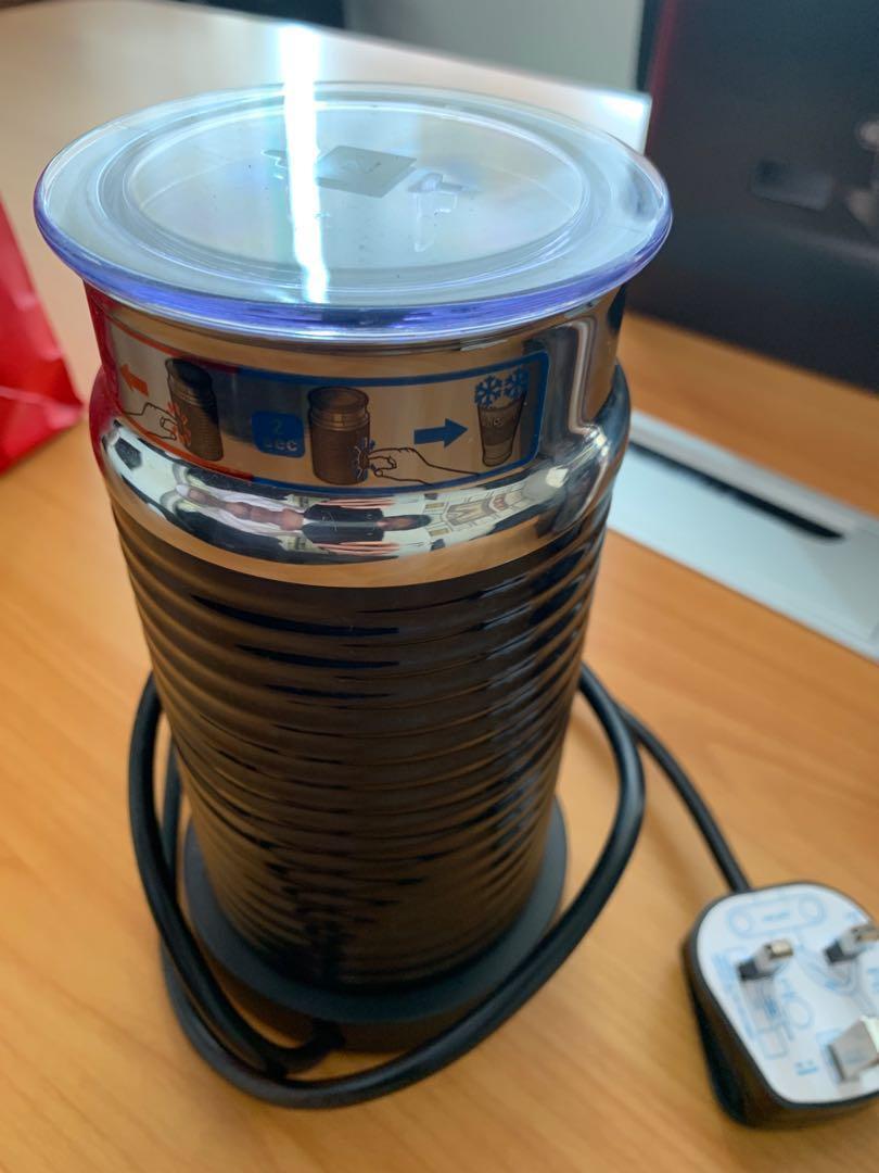 Nespresso innisia + milk froth maker, TV & Home Appliances, Kitchen