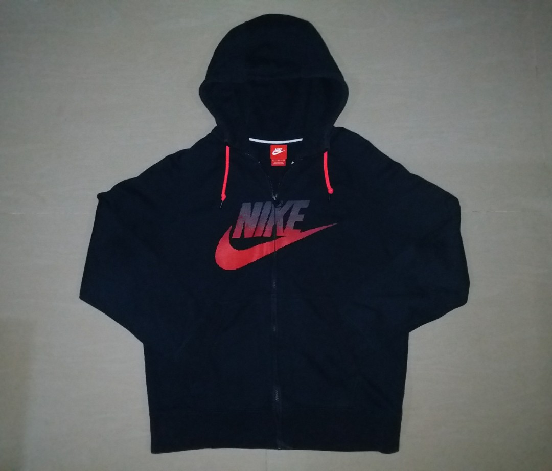 NIKE HOODIE REDTAG, Men's Fashion