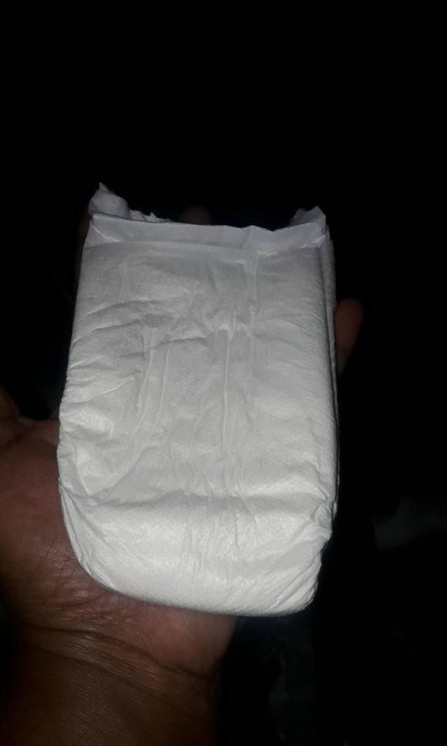 Premature Babies Pampers, Babies & Kids, Bathing & Changing, Diapers