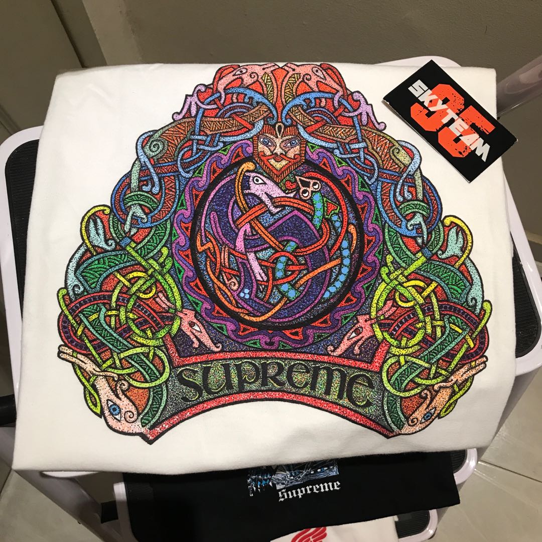 knot tee supreme