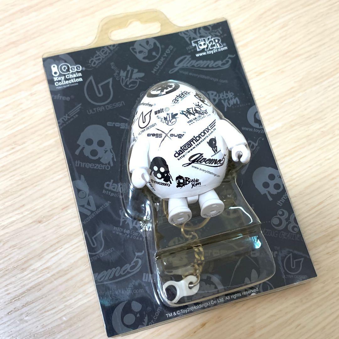 TOY2R Qee Egg Figure Collection, 興趣及遊戲, 玩具 & 遊戲類 Carousell