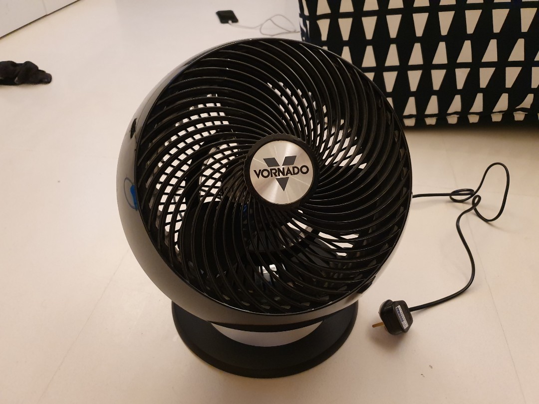 Vornado Fan 660 Large room air circulator, Furniture & Home Living