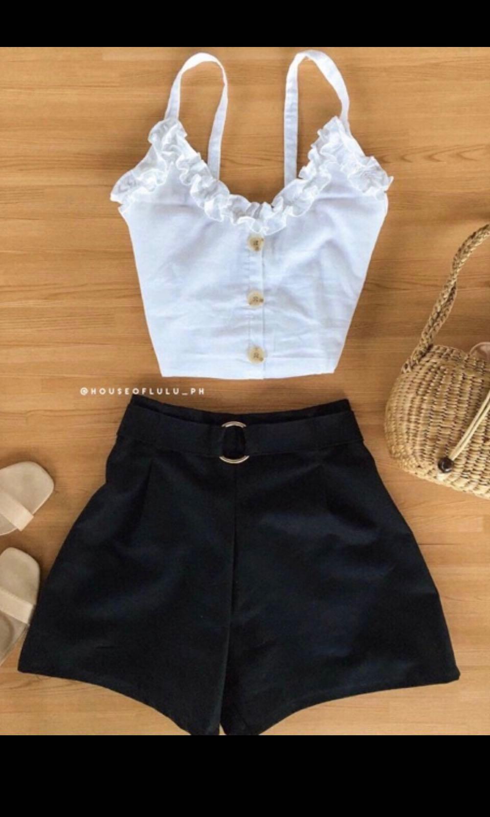 White Cami Top (Category: Sleeveless) located in Makati City. Submitted by chiaryay (Listing ID 233586533, Image 2). Description: Used once! Rfs — decluttering.