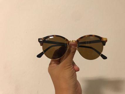 Ray-Ban RB4246 CLUBROUND Unisex Sunglasses