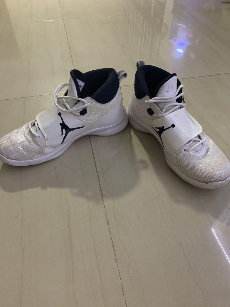 Air Jordan Basketball Shoes Us Size 10 5 Men S Fashion Footwear