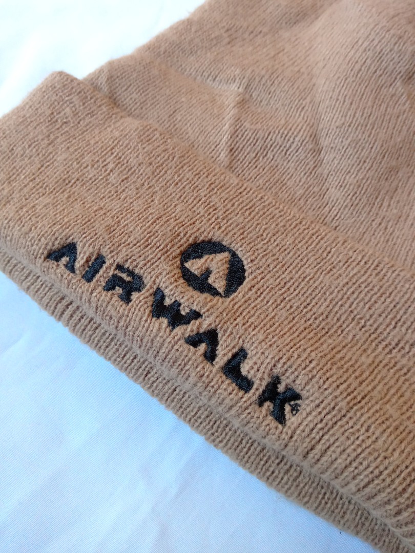 airwalk beanie
