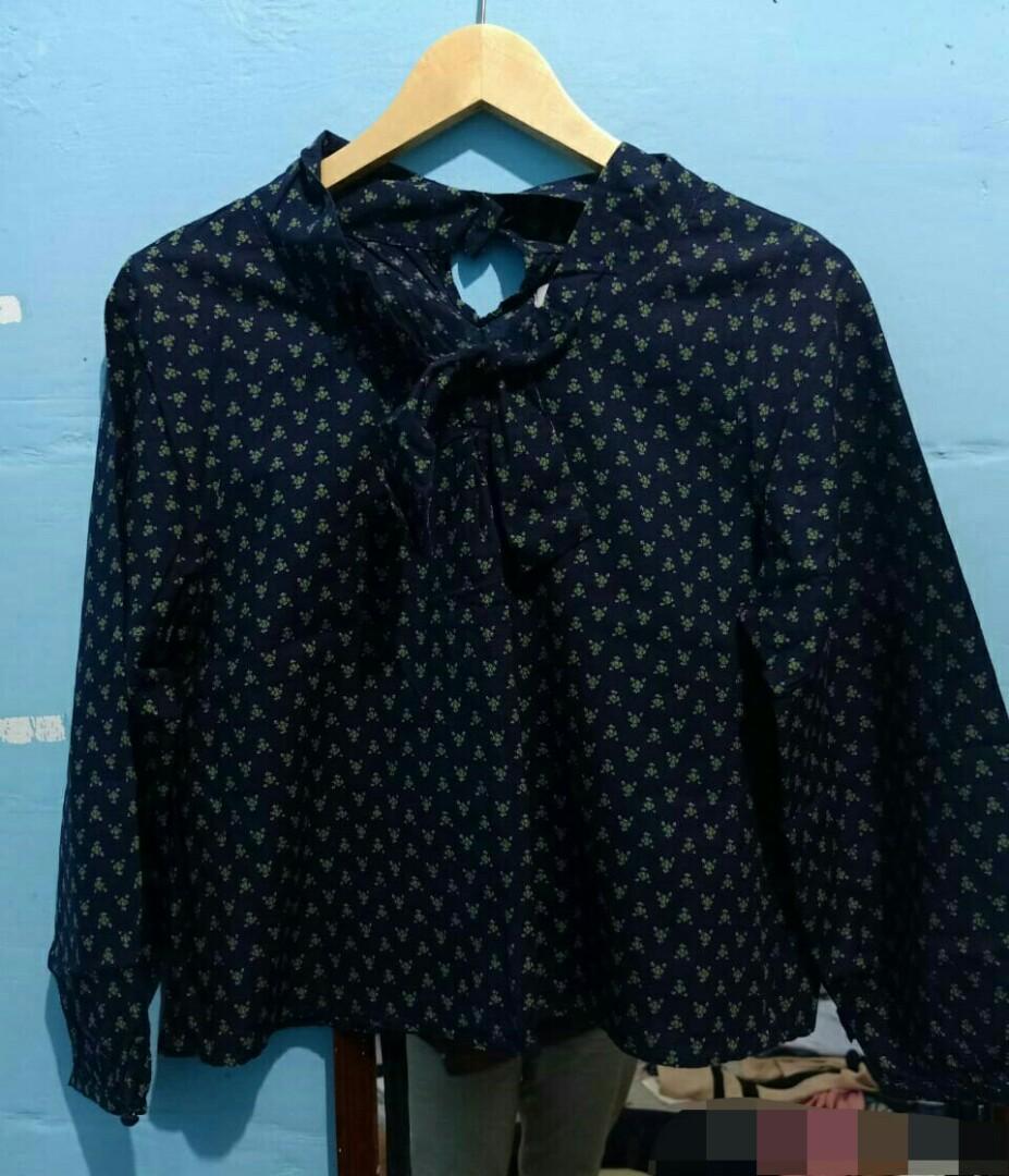 Blouse Jepang Women S Fashion Women S Clothes Tops On Carousell