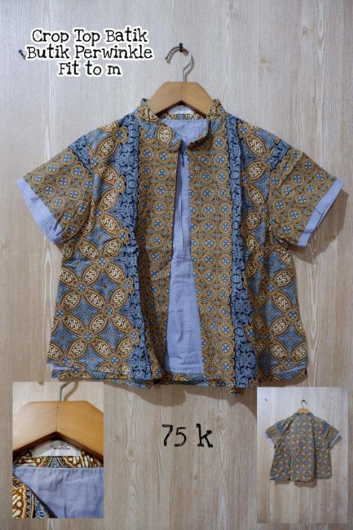 Crop Top Batik Butik Perwinkle Fit To M Fesyen Wanita Pakaian Wanita Atasan Di Carousell