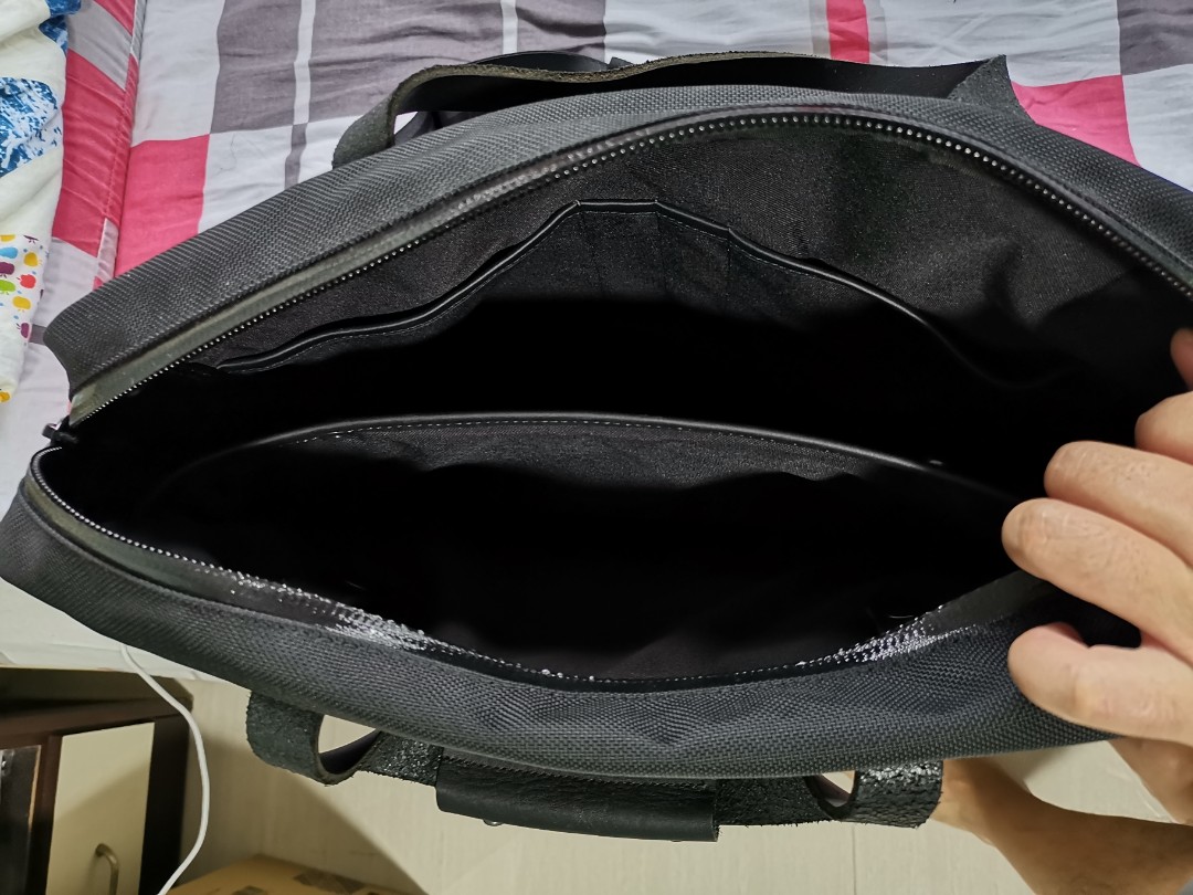 Defy Epic 48 Hour Briefcase, Men's Fashion, Bags, Briefcases on Carousell