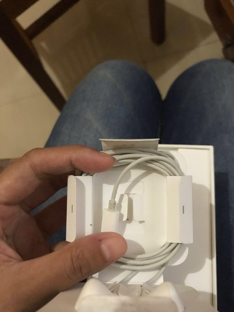 Dijual Earphone Apple Bekas Iphone 7 Plus Ane Ex Ori Ibox Elektronik Bagian Komputer Aksesoris Di Carousell