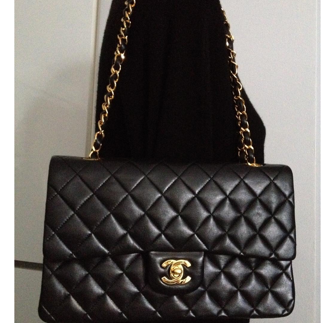 FULL SET MINT CLASSIC CHANEL Black Quilted 24k Gold Chain Medium Double  Flap Bag