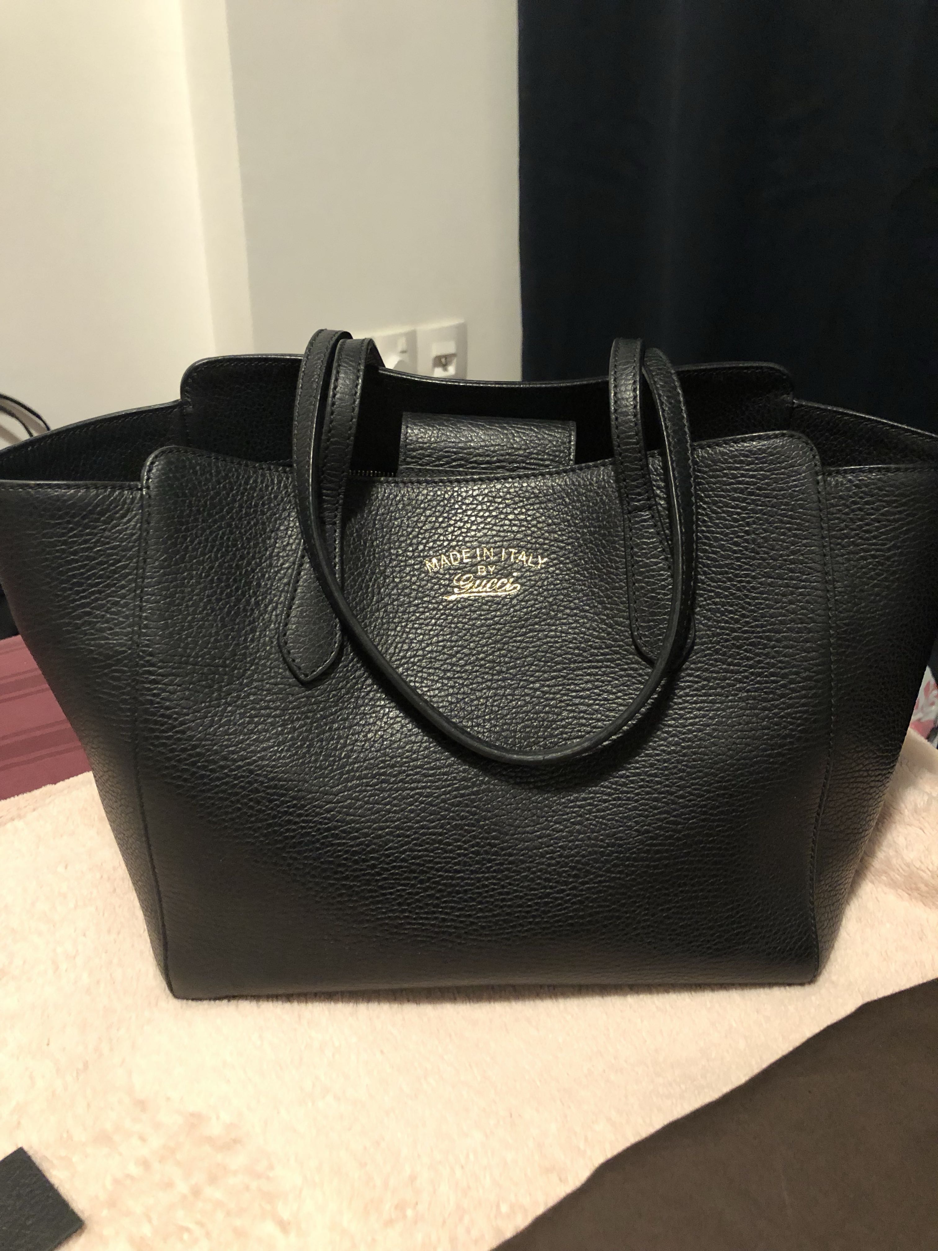 gucci swing tote small